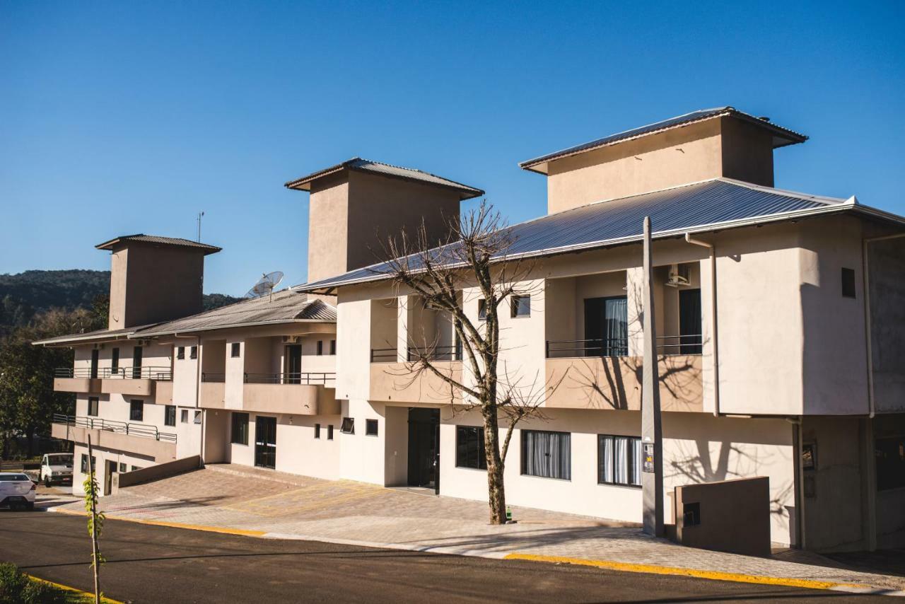 Hotel Iomere Exterior photo